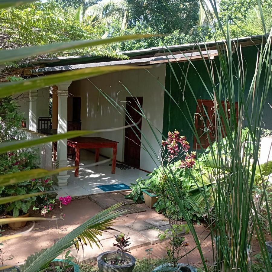 Sanjana Home Stay Habarana Exterior foto